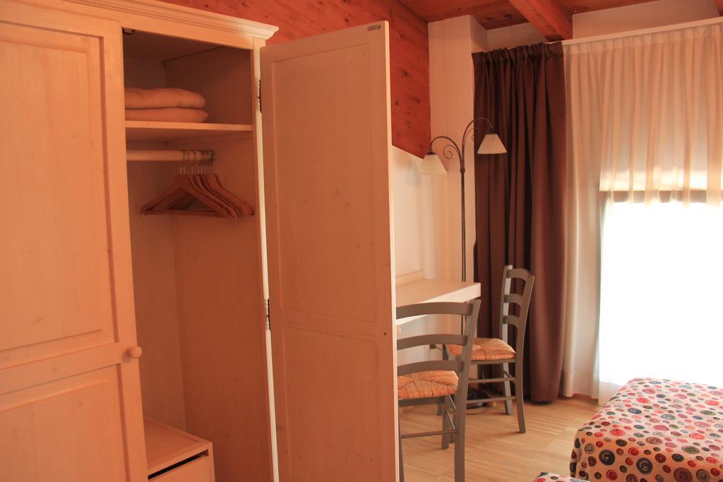 オッツァーノ・デッレミーリア La Palazzina Di Ciagnanoヴィラ 部屋 写真